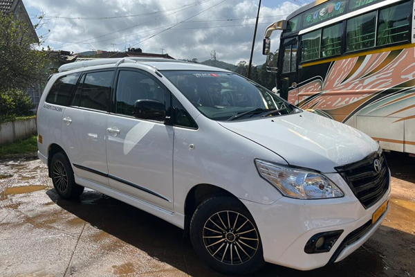 30 Seater Bus